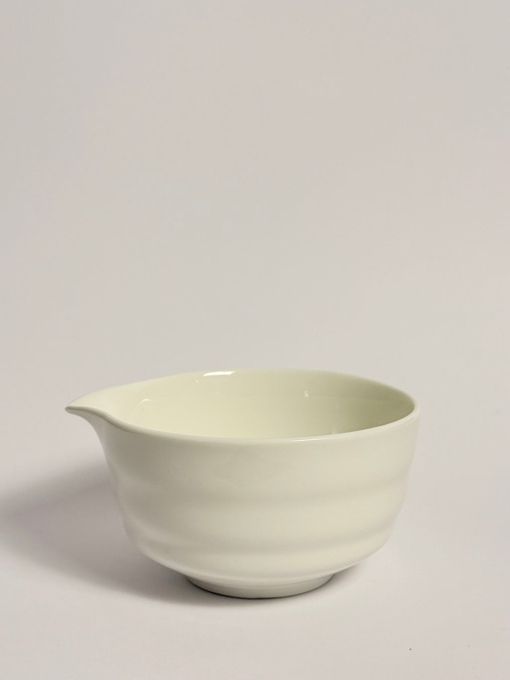 Ceramic matcha bowl (chawan)